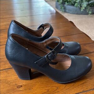 Sofft Black Chunky Heel Mary Jane Shoes
